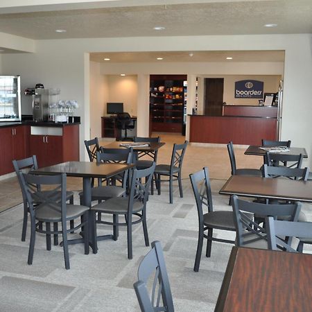 Boarders Inn & Suites By Cobblestone Hotels - Broken Bow エクステリア 写真