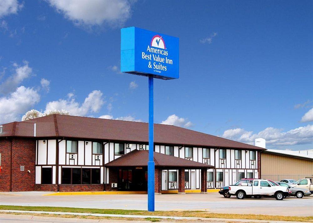 Boarders Inn & Suites By Cobblestone Hotels - Broken Bow エクステリア 写真