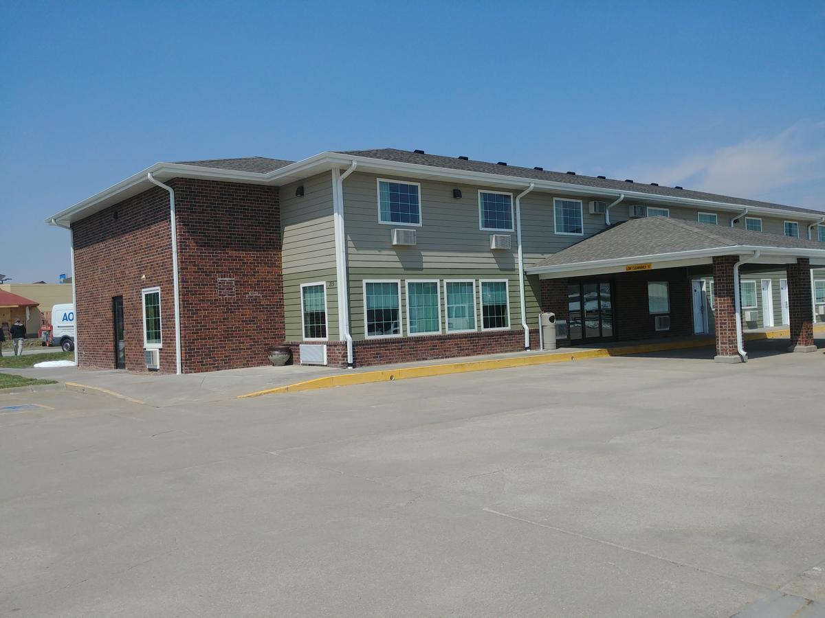 Boarders Inn & Suites By Cobblestone Hotels - Broken Bow エクステリア 写真