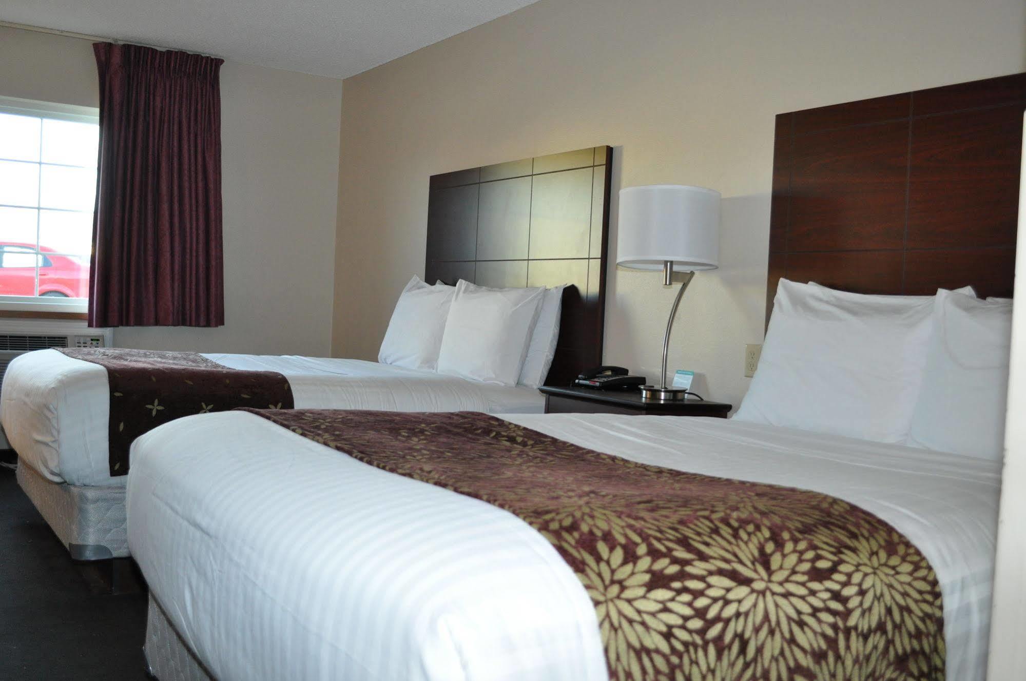 Boarders Inn & Suites By Cobblestone Hotels - Broken Bow エクステリア 写真